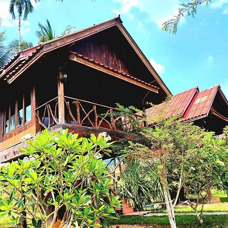 Hotel Bamboo House Khao Sok National Park Exterior foto