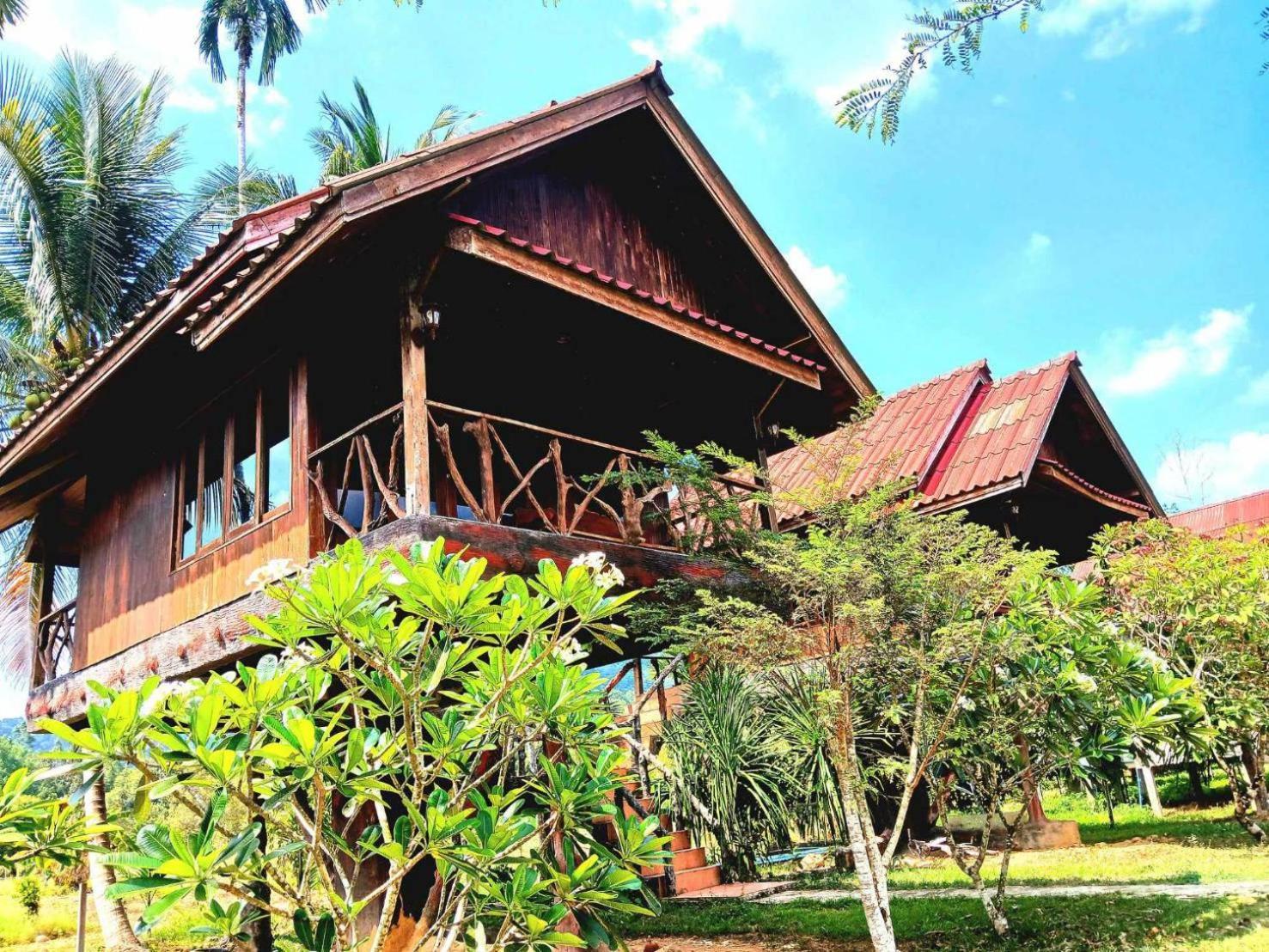 Hotel Bamboo House Khao Sok National Park Exterior foto