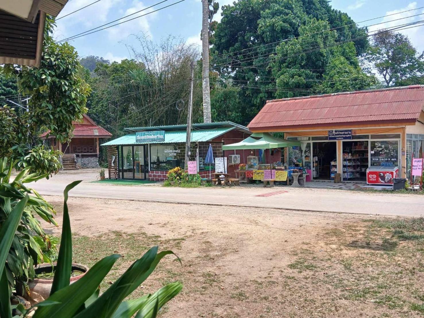 Hotel Bamboo House Khao Sok National Park Exterior foto