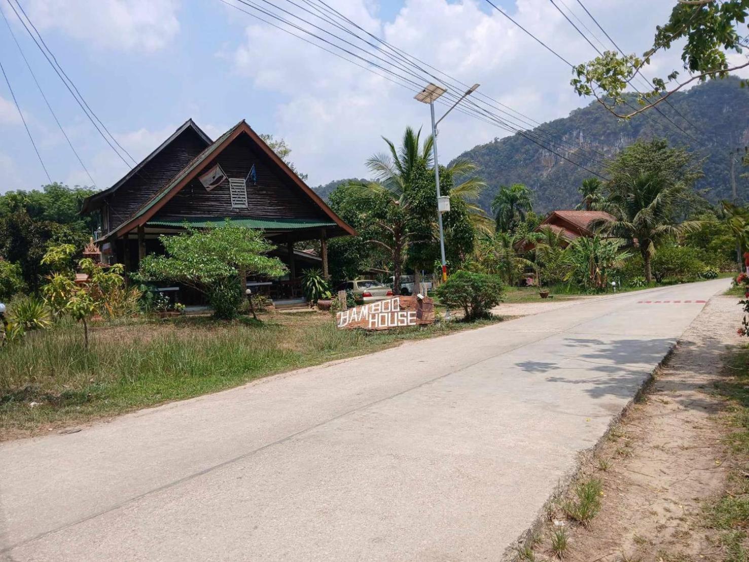 Hotel Bamboo House Khao Sok National Park Exterior foto