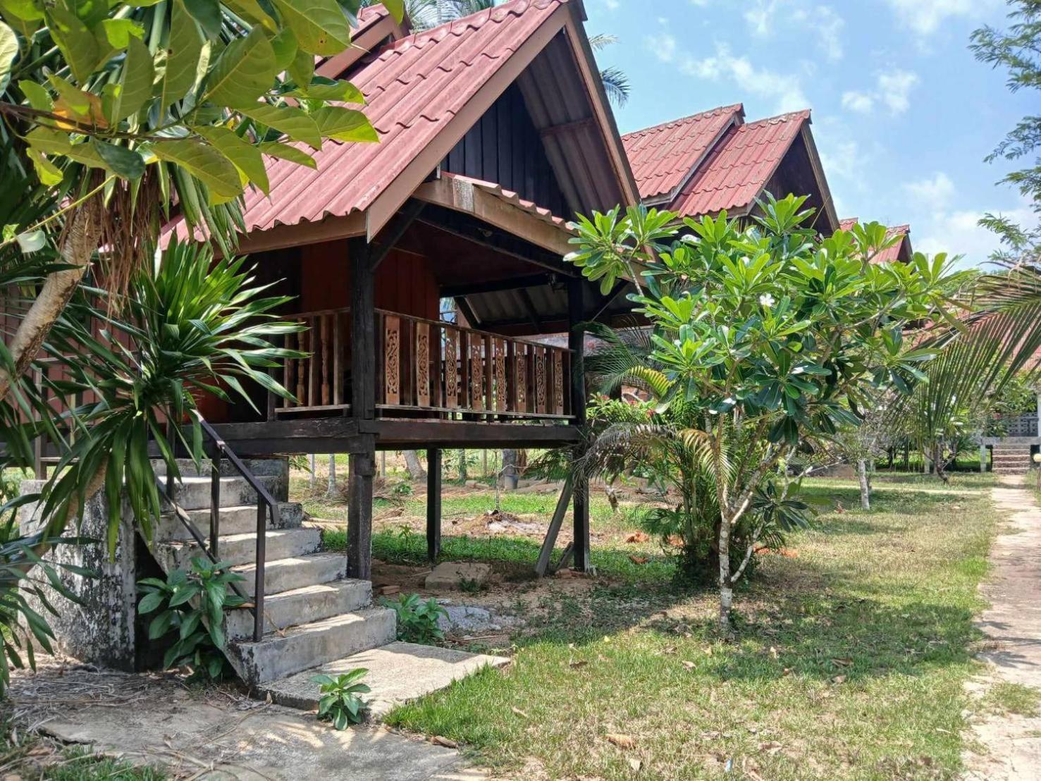 Hotel Bamboo House Khao Sok National Park Exterior foto